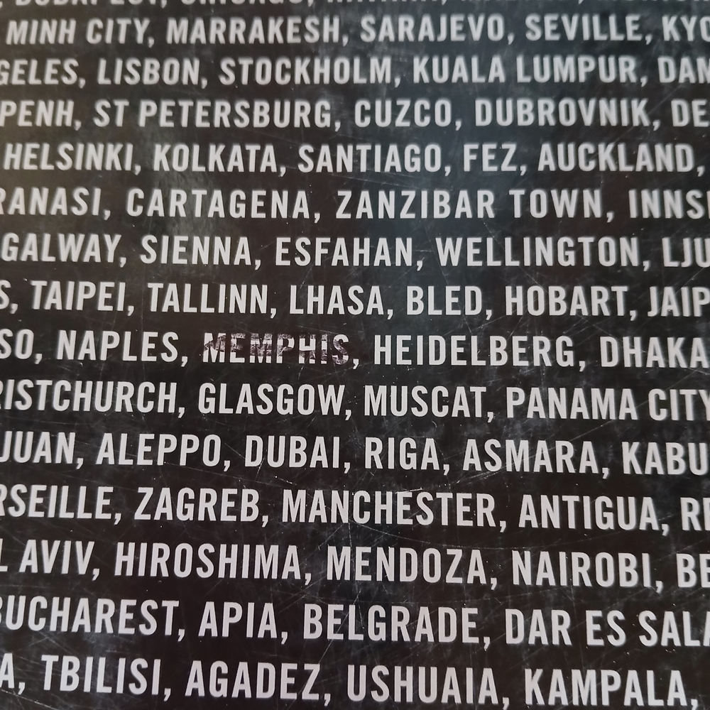 The Cities Book - A Journey THROUGH The Best CITIES in The WORLD - Lonely Planet - Picture 3 of 7
